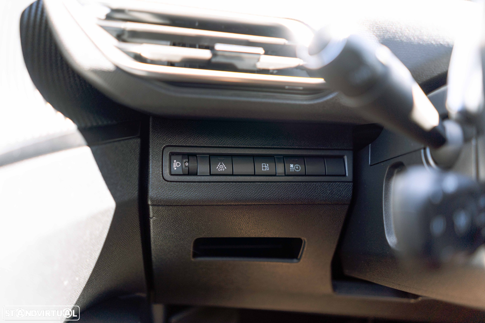 Peugeot 3008 1.6 Hybrid Allure Pack e-EAT8 - 23