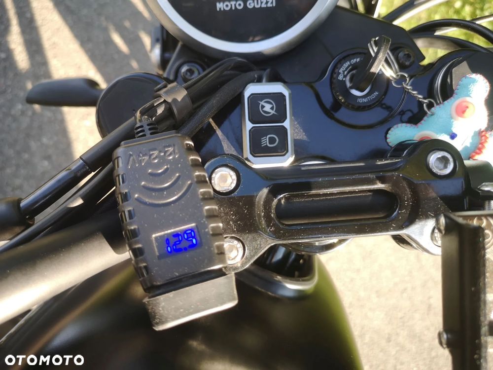 Moto Guzzi V7 - 18