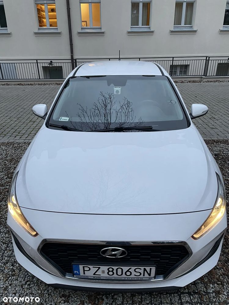 Hyundai i30 1.4 Classic + - 3