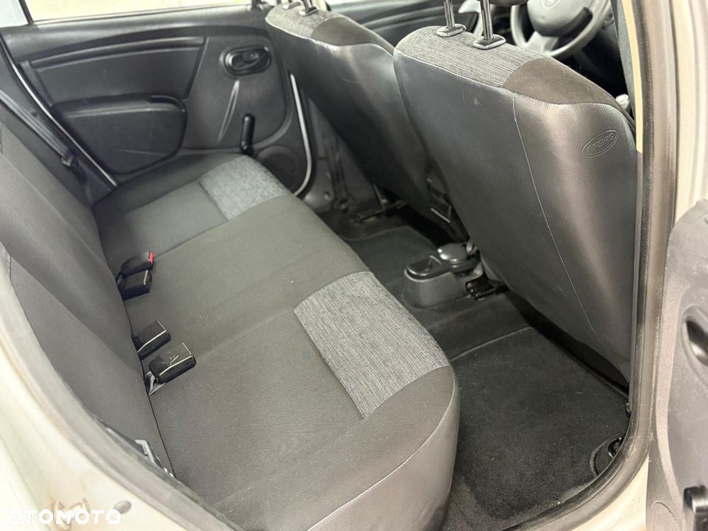 Dacia Duster 1.6 - 16