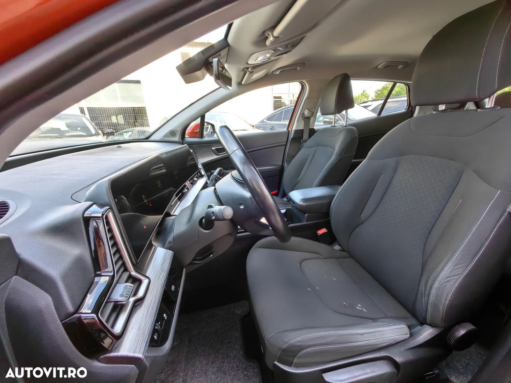 Kia Sportage 1.6 DSL MHEV 7DCT HP 4x2 Business Line - 16
