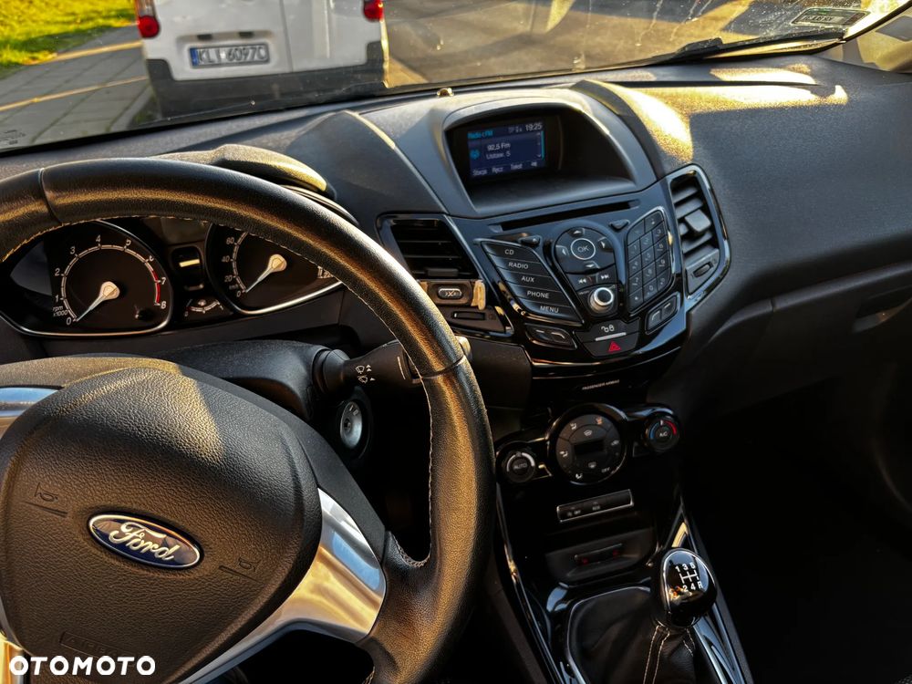 Ford Fiesta 1.0 EcoBoost STart-Stop ST-LINE - 7