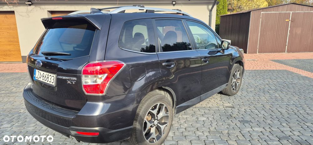 Subaru Forester 2.0XT Platinum Lineartronic - 4