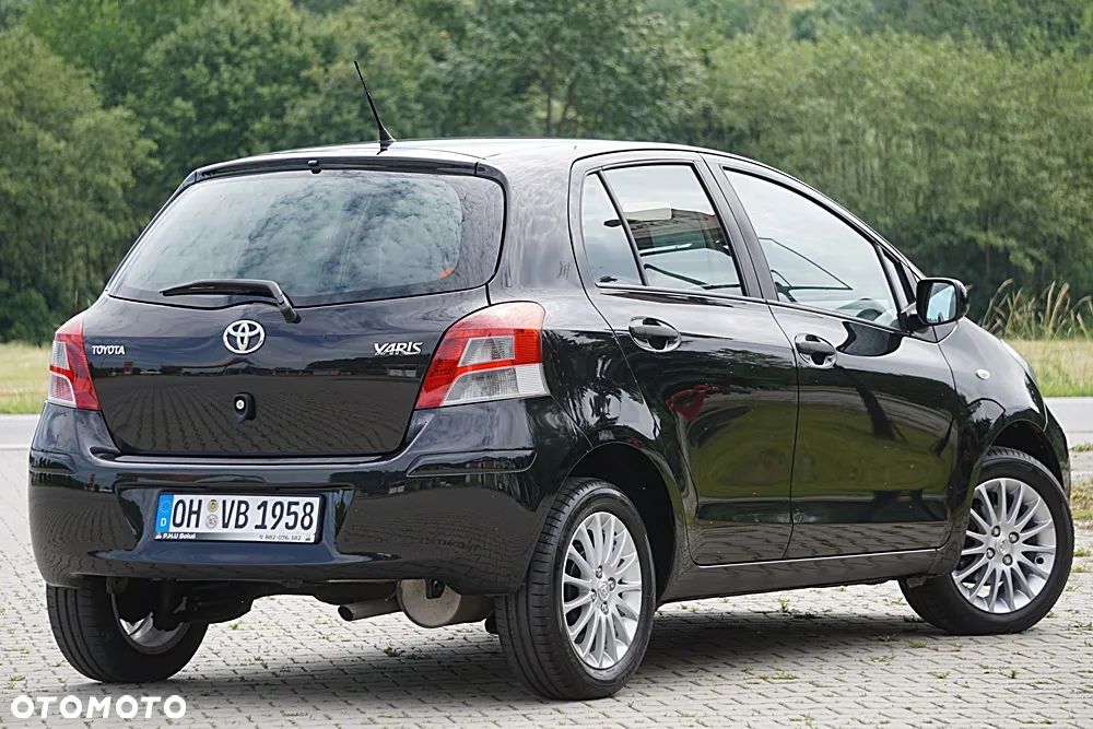 Toyota Yaris - 14