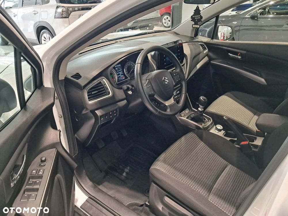 Suzuki S-Cross 1.4 SHVS Premium Plus SP 4WD - 11