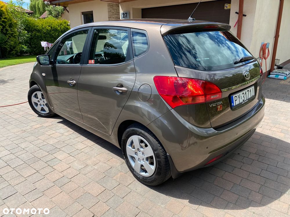 Kia Venga 1.4 L - 13