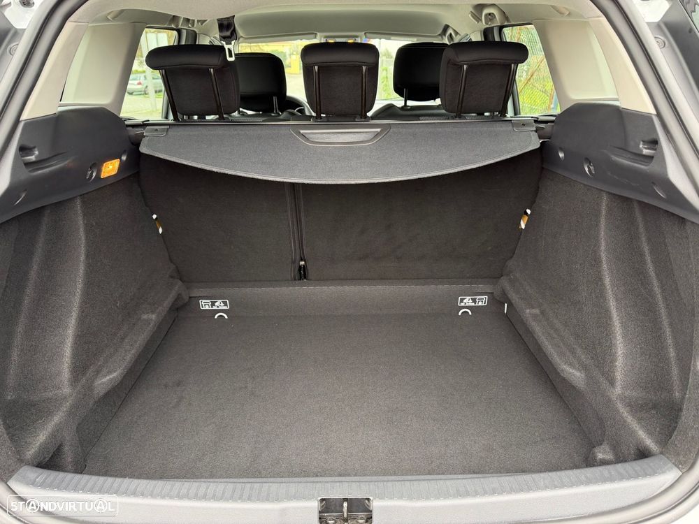 Renault Clio Sport Tourer - 10