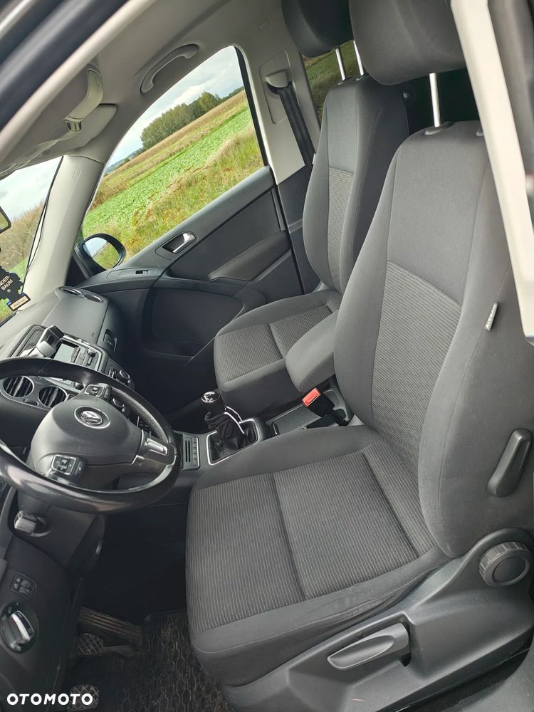 Volkswagen Tiguan - 13