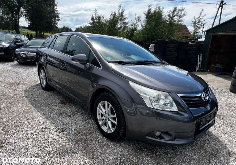 Toyota Avensis - 3