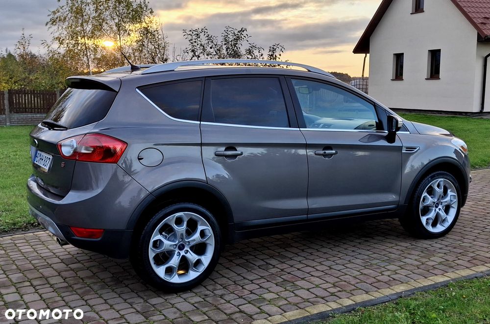 Ford Kuga 2.0 TDCi 4WD Titanium Plus - 4