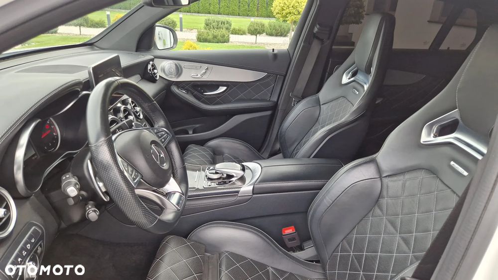 Mercedes-Benz GLC AMG 63 S 4Matic+ AMG Speedshift MCT 9G - 19