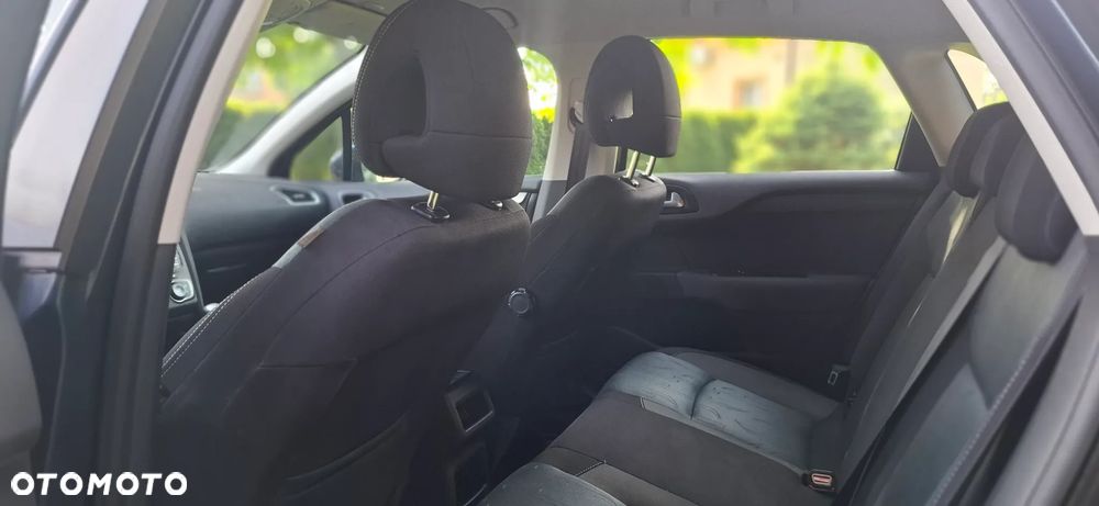 Citroën C4 1.6 HDi Exclusive - 28