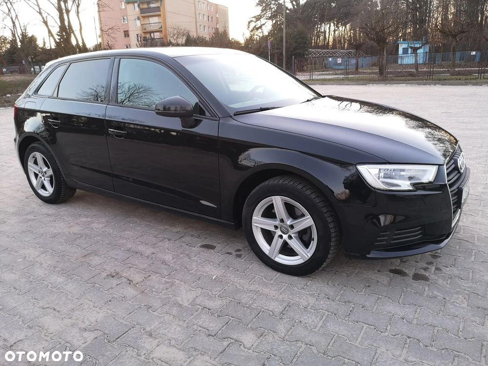 Audi A3 Sportback 1.6 TDI S tronic sport - 27