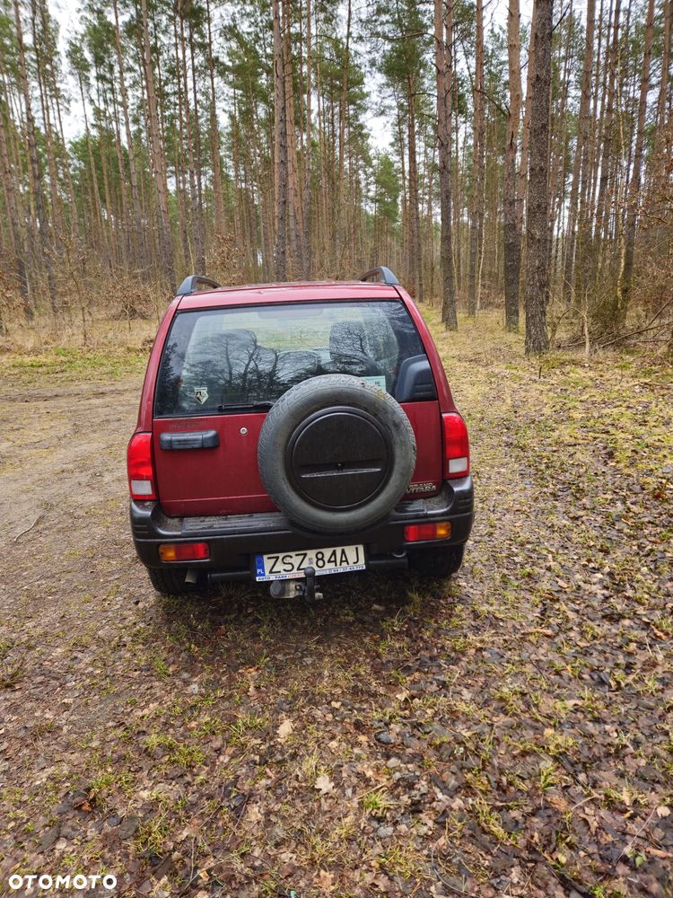 Nissan Qashqai+2 2.0 Visia - 6