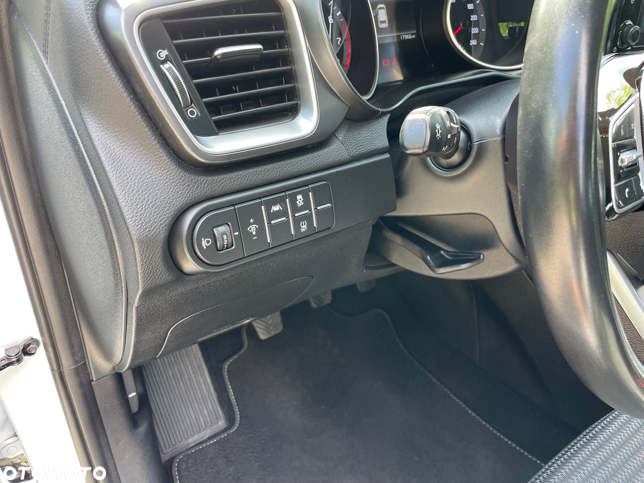 Kia Ceed 1.0 T-GDI 100 OPF Attract - 14