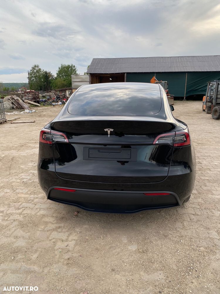 Tesla Model Y RWD - 7