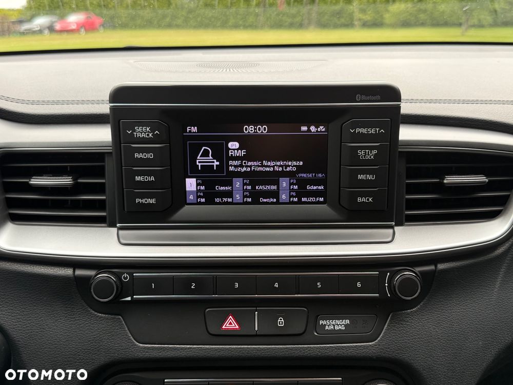Kia Ceed - 34