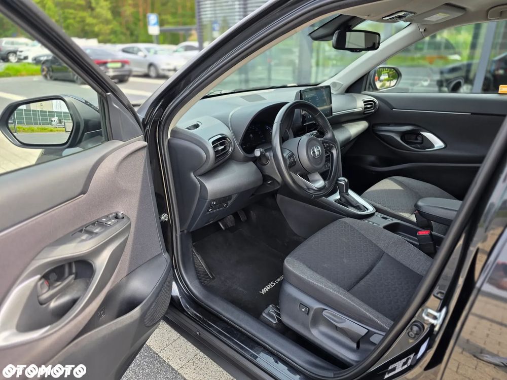 Toyota Yaris Cross Hybrid 1.5 Comfort - 24