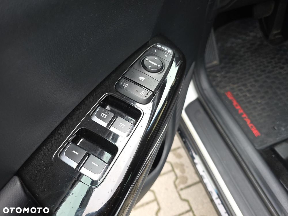 Kia Sportage 1.6 T-GDI Black Edition 4WD DCT - 19