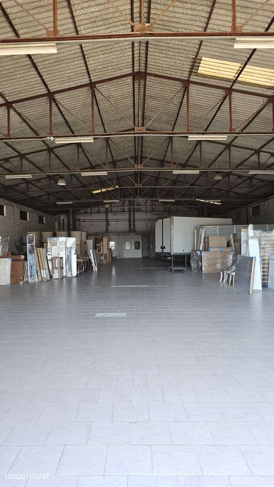 Armazem industrial 800m2 - Grande imagem: 2/4