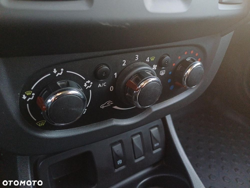 Dacia Duster 1.6 SCe S&S - 24