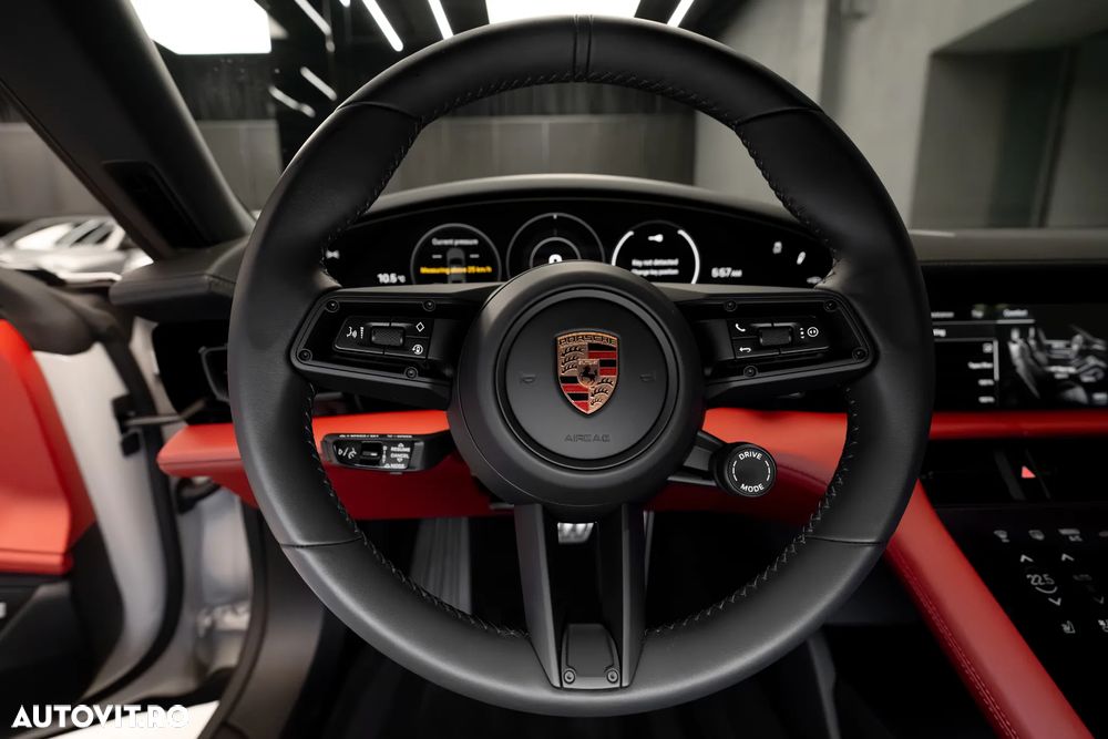 Porsche Taycan Standard - 25