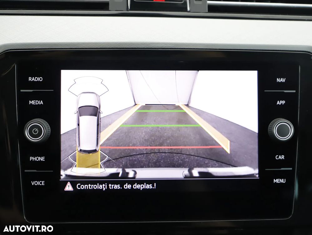 Volkswagen Passat 2.0 TDI SCR DSG Business - 21