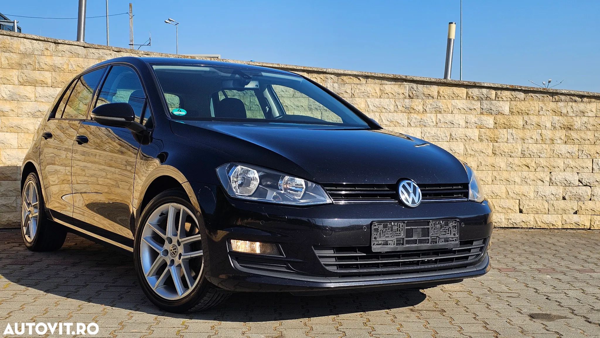 Volkswagen Golf 1.2 TSI BlueMotion Technology Highline - 1