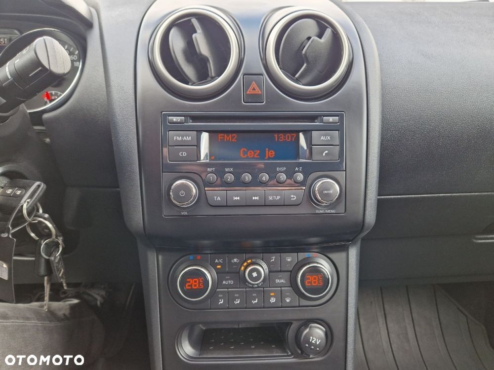 Nissan Qashqai - 12
