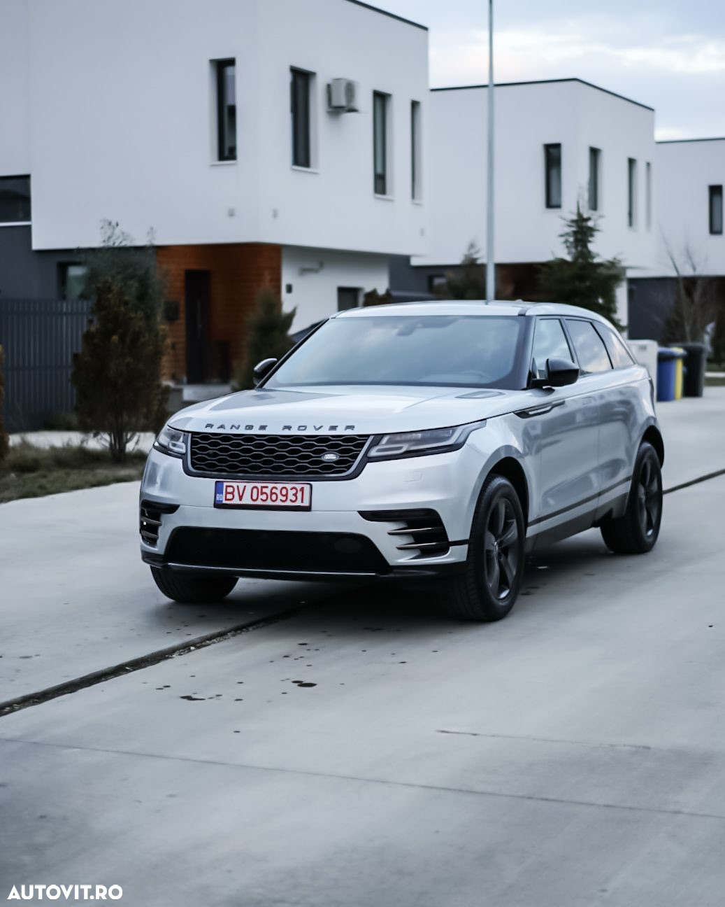 Land Rover Range Rover Velar 2.0 R-Dynamic HSE - 2