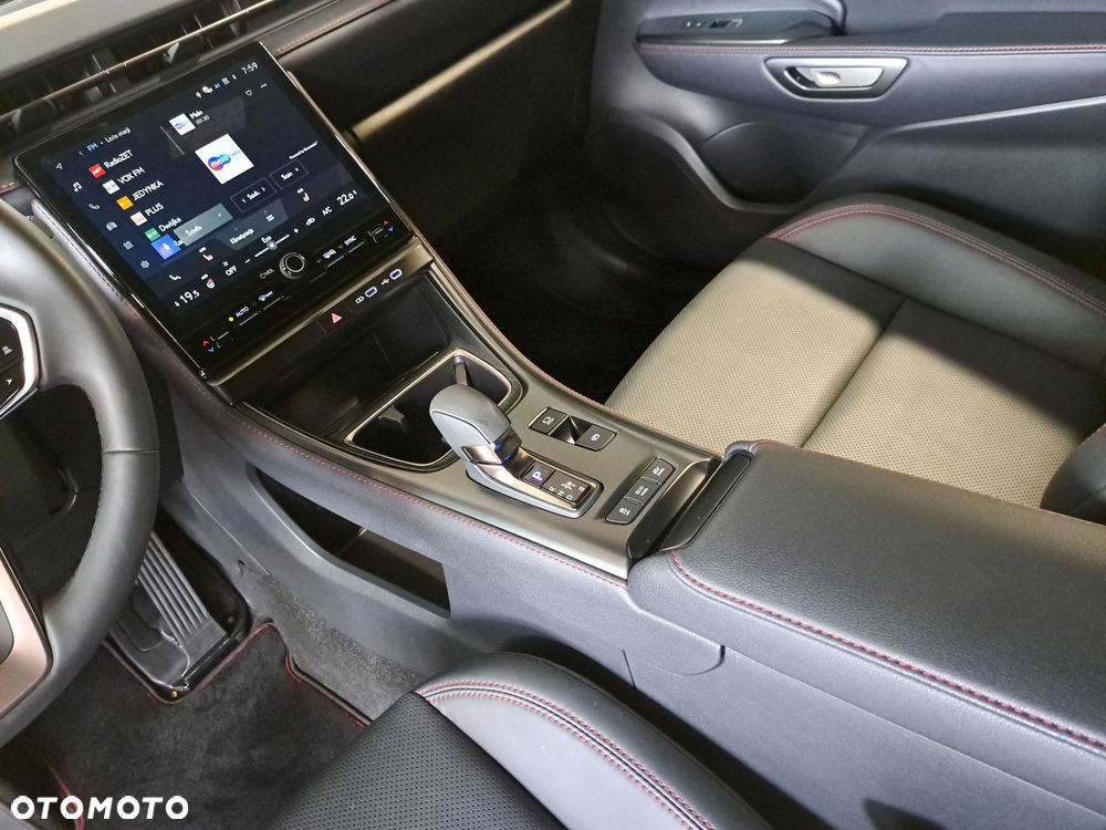 Lexus LBX 1.5 Hybrid Emotion - 28