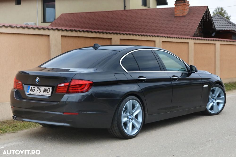 BMW Seria 5 520d xDrive - 3
