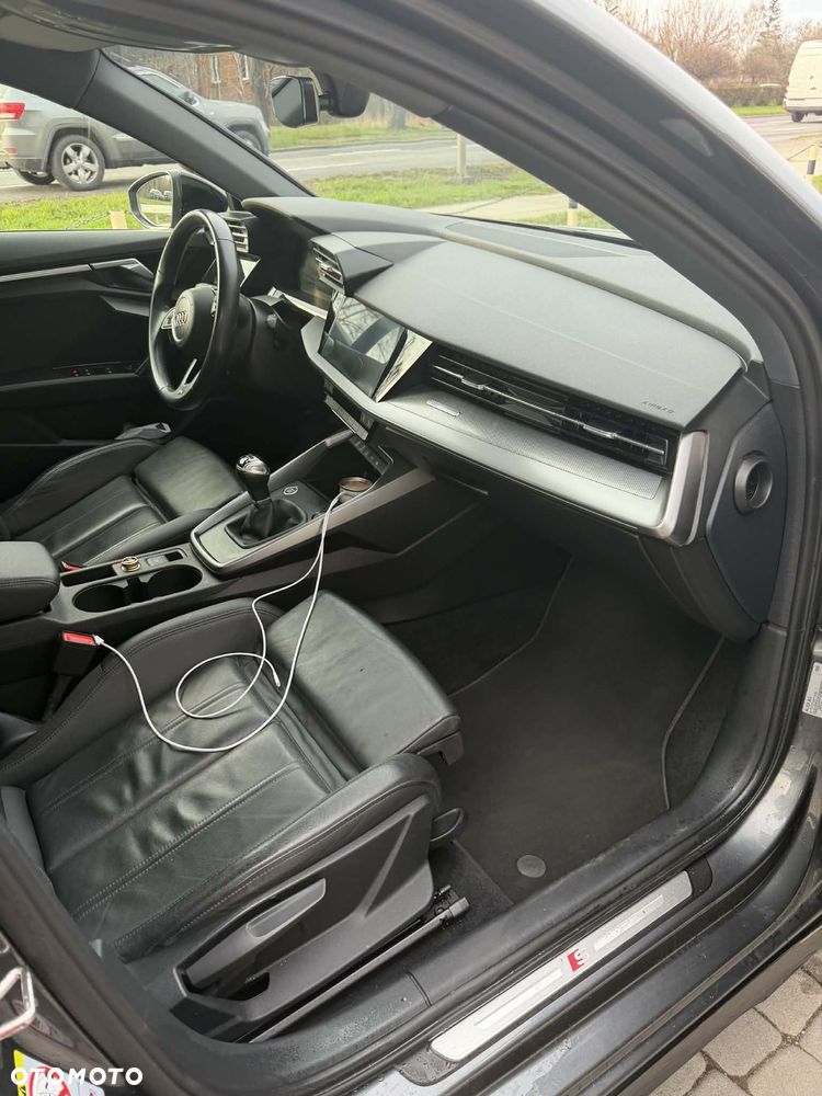 Audi A3 Sportback 35 TDI S line - 9