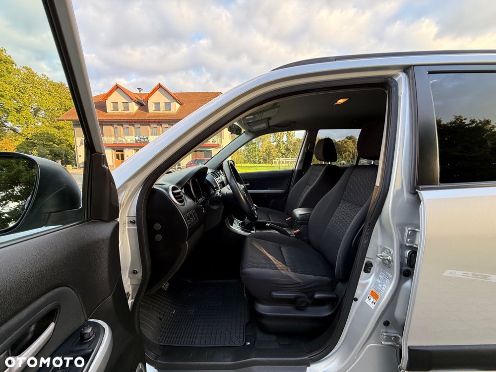 Suzuki Grand Vitara 2.4 Elegance EU5 - 12