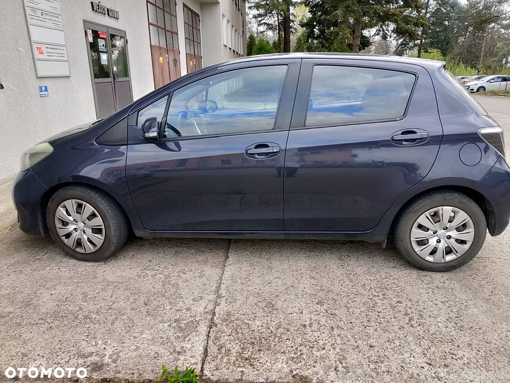 Toyota Yaris - 1