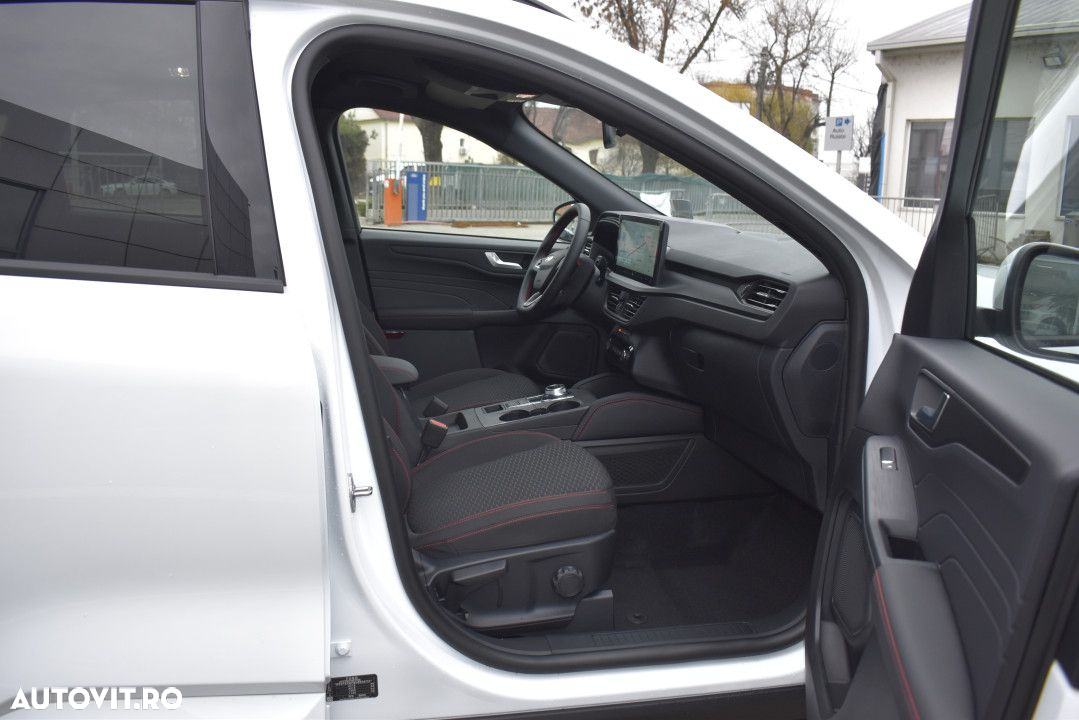 Ford Kuga - 13