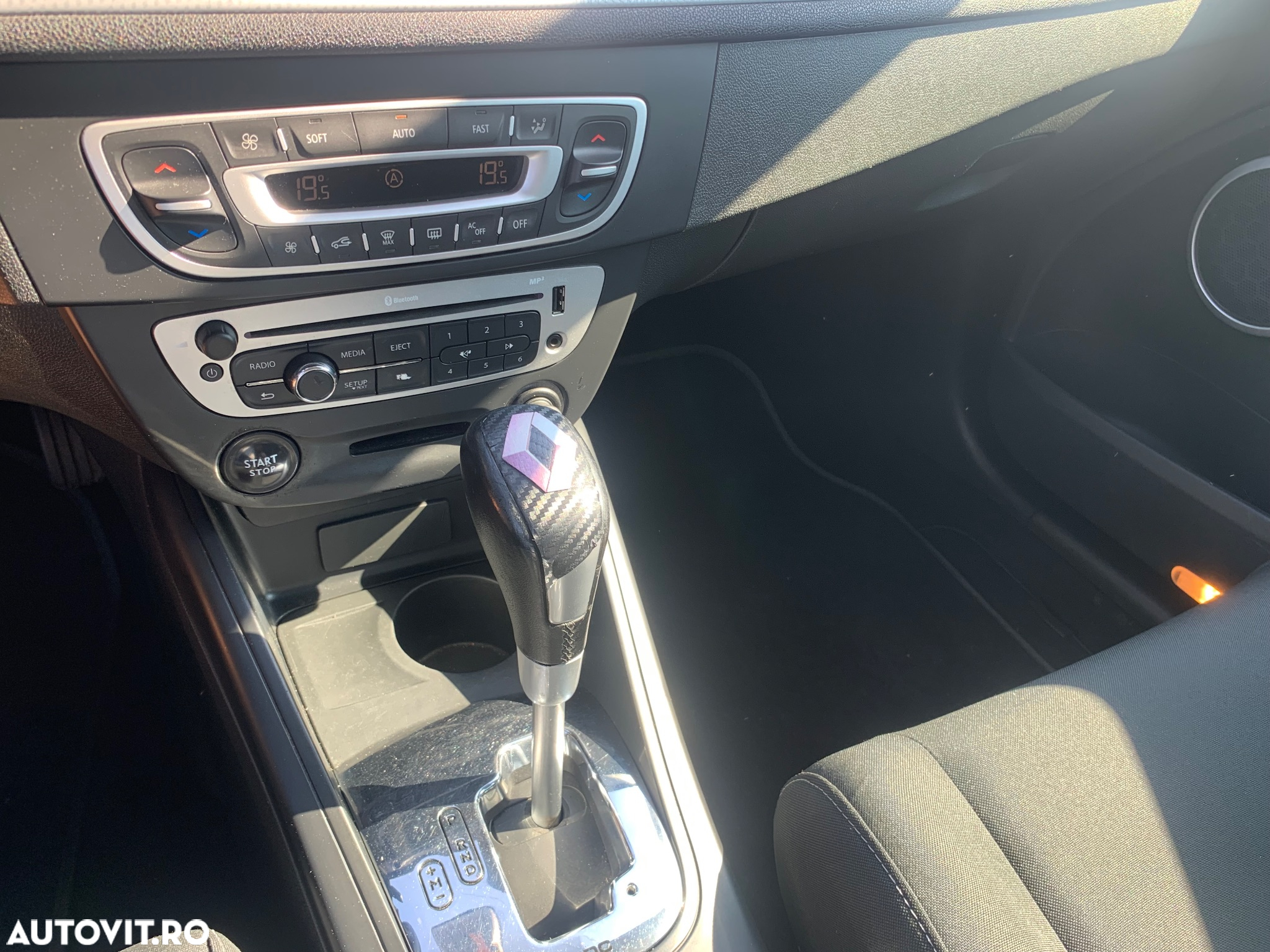 Renault Megane 1.5 dCi Dynamique Aut. - 10