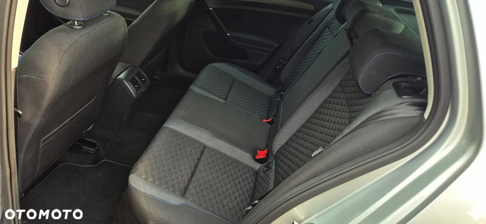 Volkswagen Golf 1.6 TDI SCR Join - 24