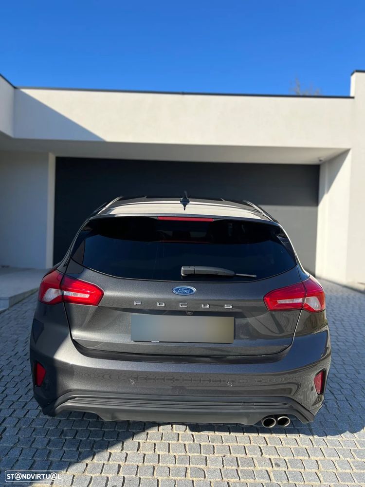 Ford Focus 1.5 TDCi EcoBlue ST-Line - 4