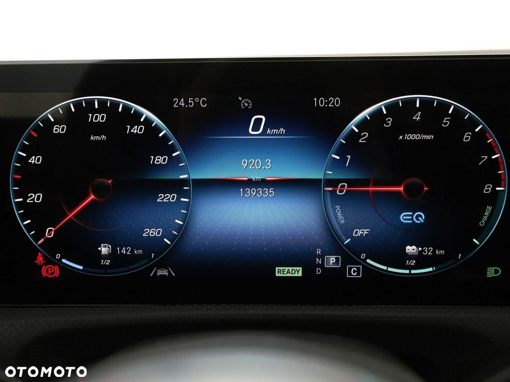Mercedes-Benz CLA 250 e 8G-DCT AMG Line - 24
