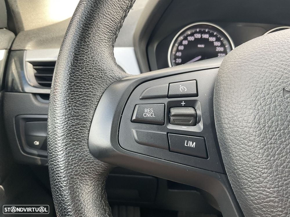 BMW X1 16 d sDrive Auto - 35