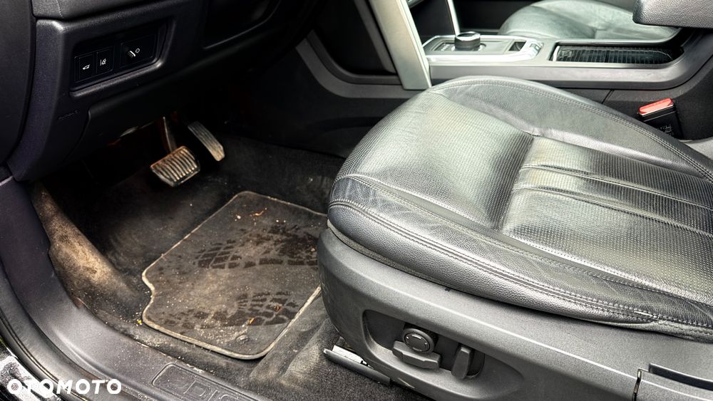 Land Rover Discovery Sport TD4 HSE Luxury - 12