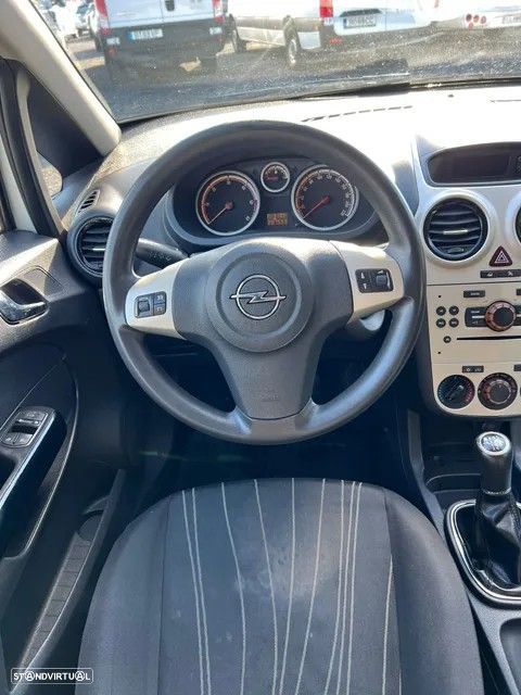 Opel Corsa 1.3 CDTi Enjoy - 26