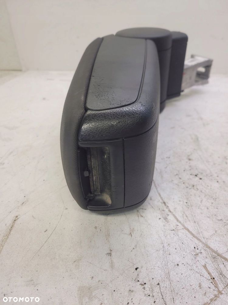 PODŁOKIETNIK PRZÓD AUDI A4 B6 B7 WELUR 8E0864207D - 2