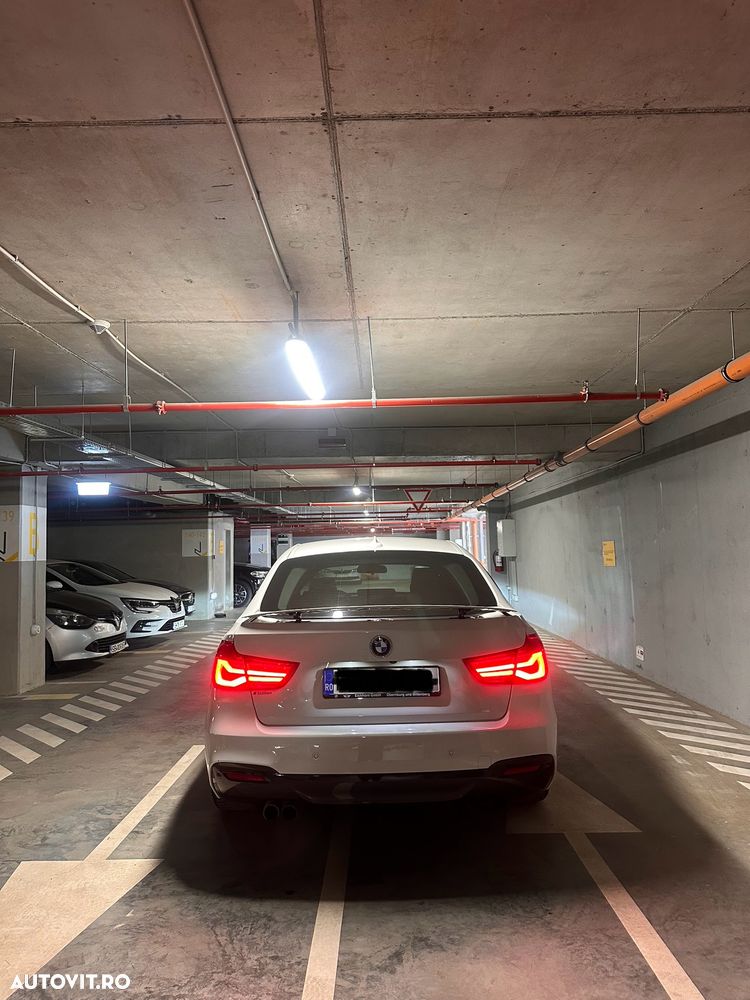 BMW Seria 3 330i xDrive AT M Sport Shadow - 4