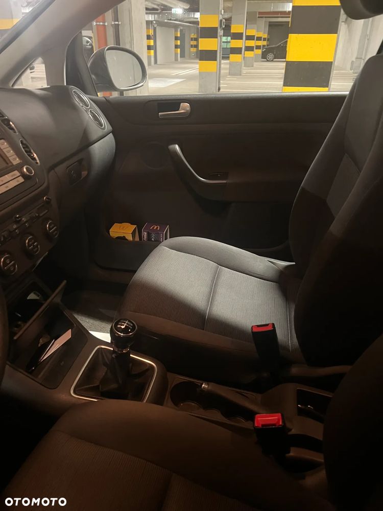 Volkswagen Golf Plus - 11