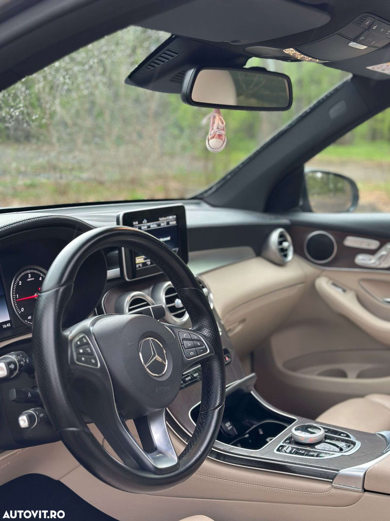 Mercedes-Benz GLC - 6