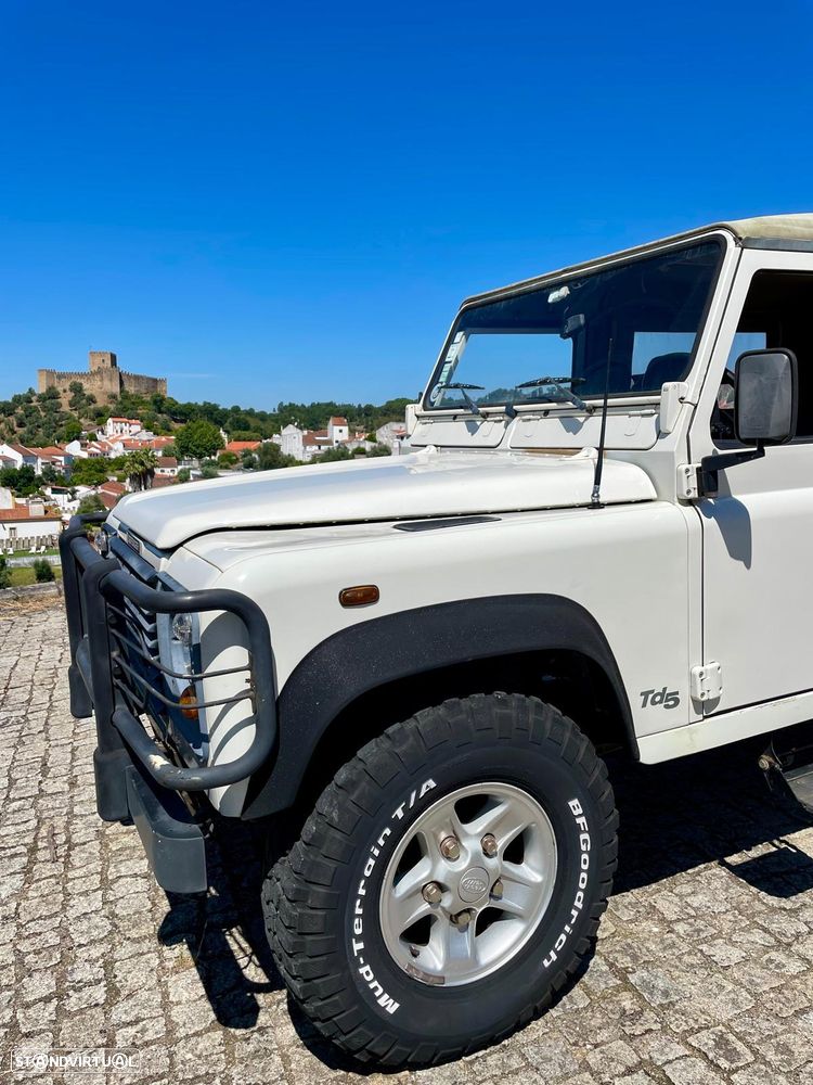 Land Rover Defender 90 2.5 Td5 Soft Top - 6