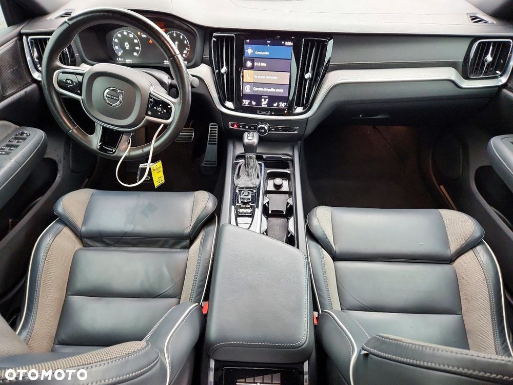 Volvo S60 T6 AWD R-Design - 8