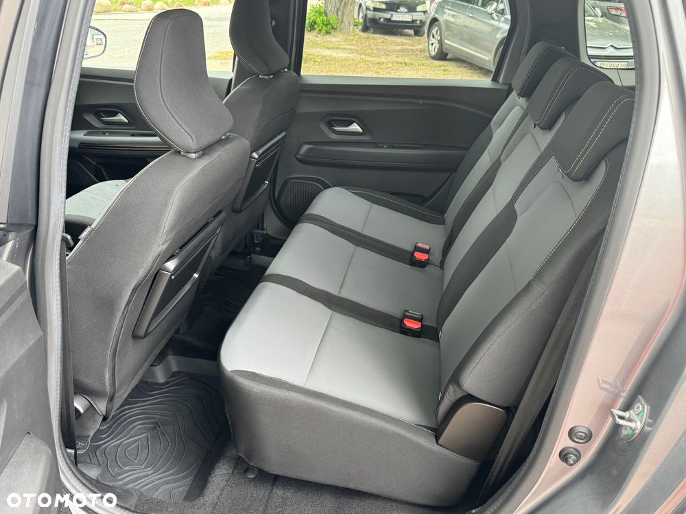 Dacia Jogger 1.6 Full Hybrid 140 Extreme+ MMT 7os - 17